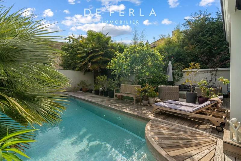 Villa - 370 m² - 12 pièces