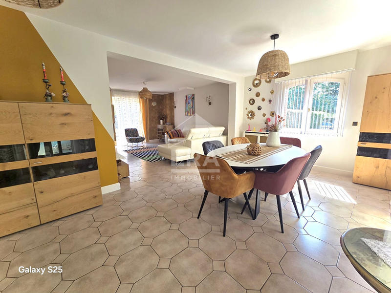 Maison - 158 m² - 7 pièces