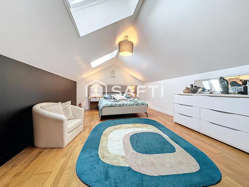 Maison - 163 m² - 8 pièces