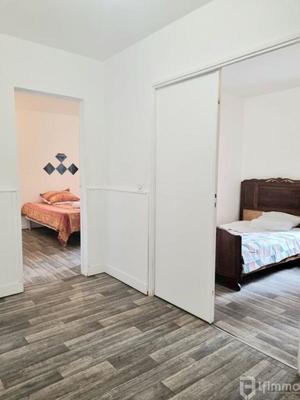 Appartement - 80 m² - 4 pièces