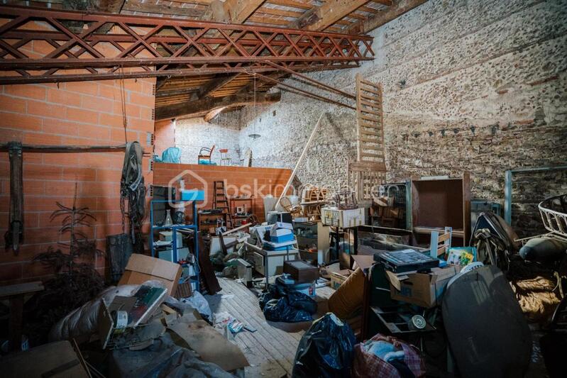 Immeuble - 270 m² - 6 pièces