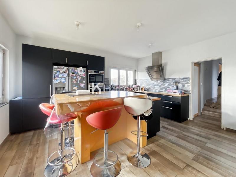 Maison - 175 m² - 5 pièces