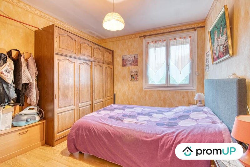 Local d'activités - 240 m²