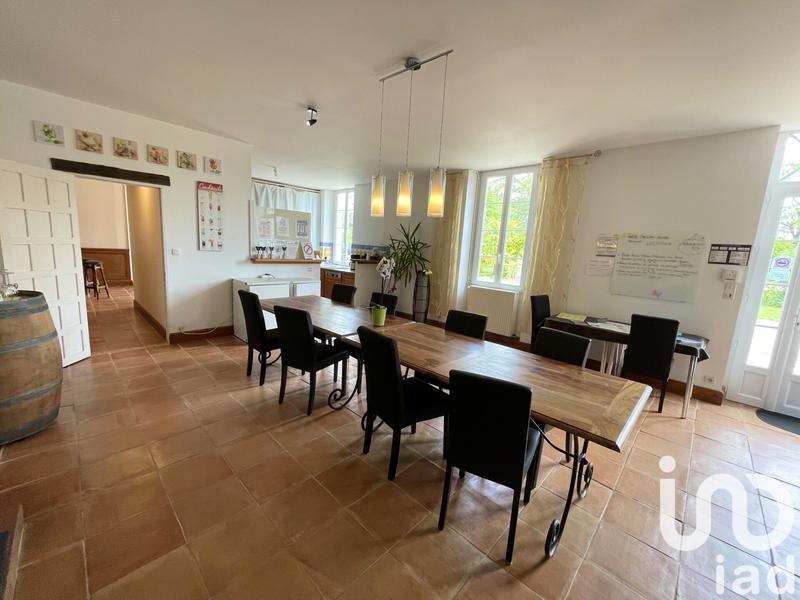 Maison - 540 m² - 15 pièces