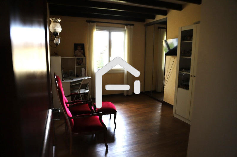 Maison - 152 m² - 6 pièces