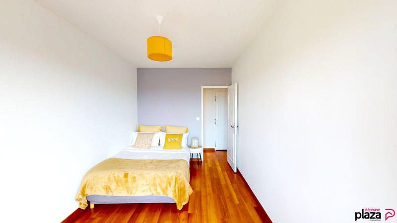 Appartement - 80 m² - 3 pièces