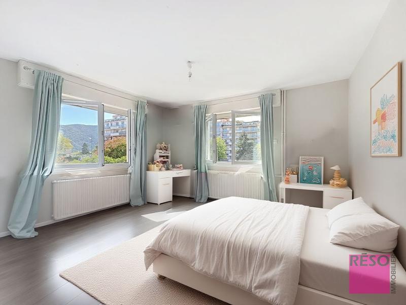 Appartement - 106 m² - 4 pièces