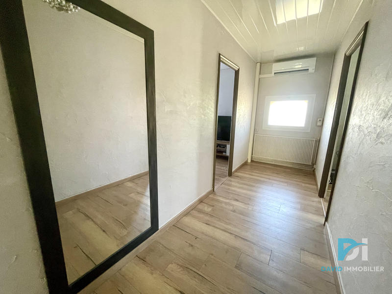 Maison - 242 m² - 5 pièces