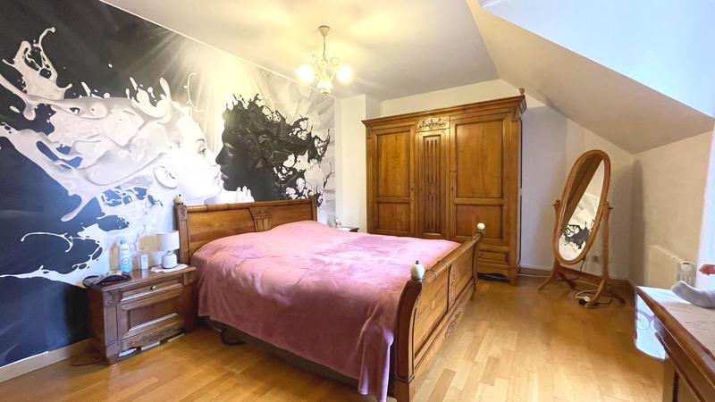 Maison - 175 m² - 7 pièces