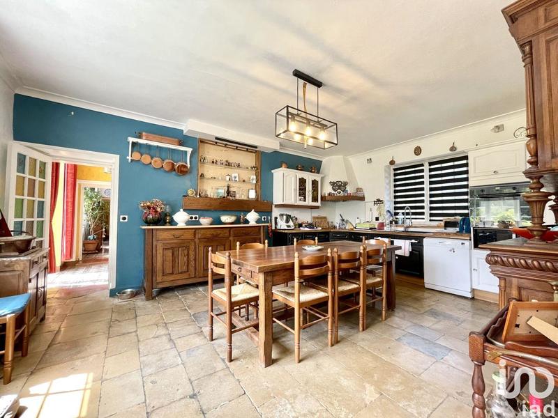 Maison - 496 m² - 14 pièces