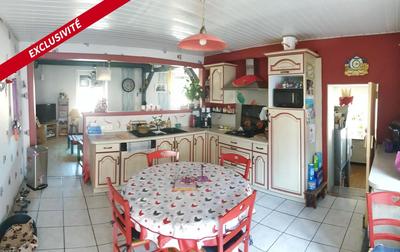 Maison - 224 m² - 8 pièces