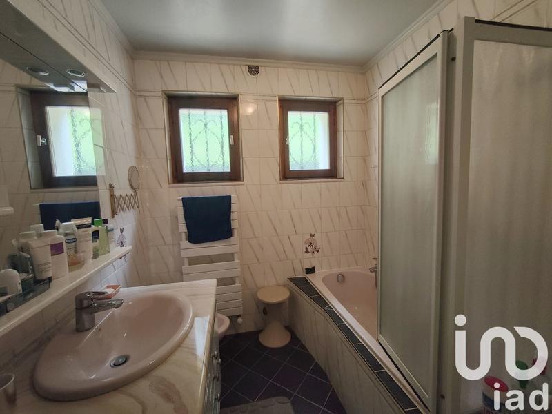 Maison - 200 m² - 8 pièces