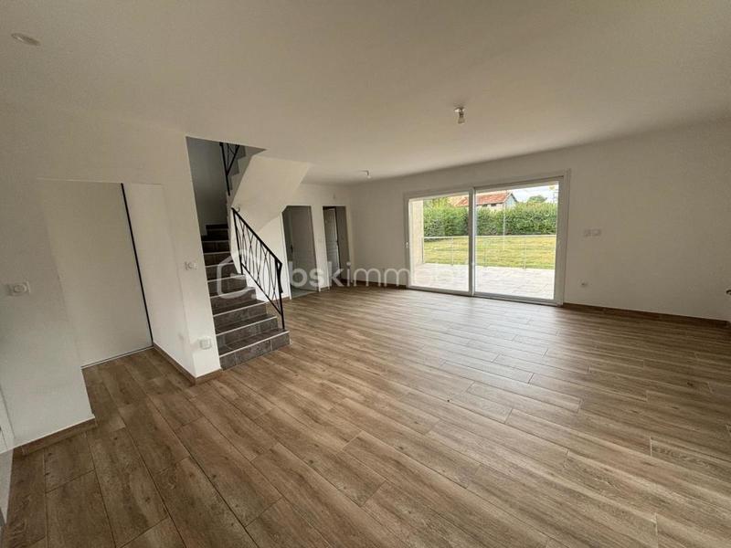 Maison - 105 m² - 5 pièces