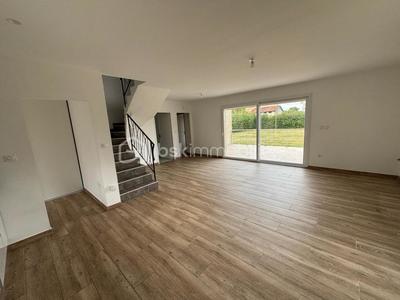Maison - 105 m² - 5 pièces