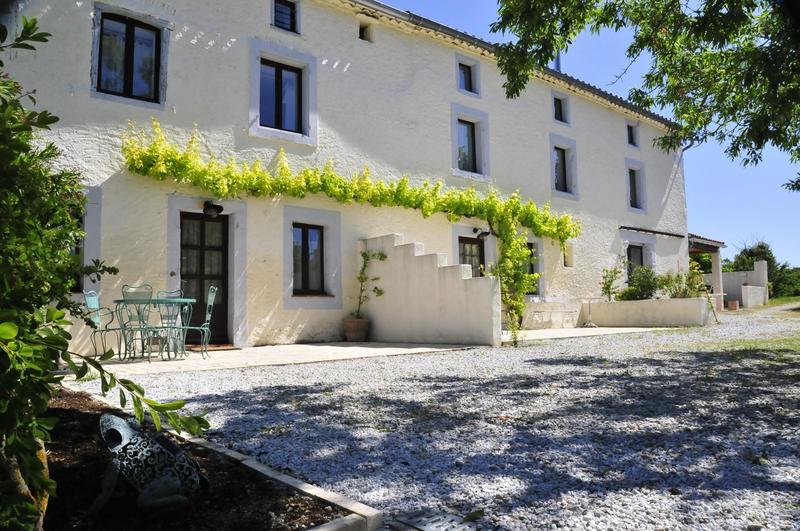 Maison - 575 m² - 30 pièces