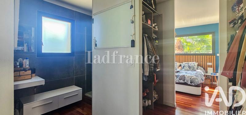 Maison - 147 m² - 6 pièces