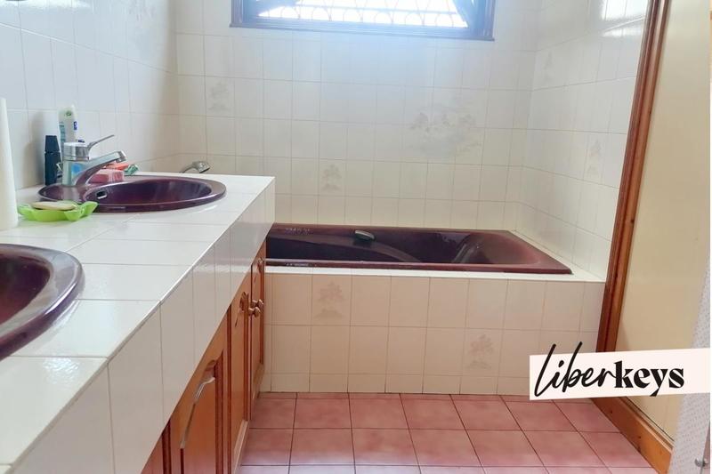 Maison - 155 m² - 6 pièces