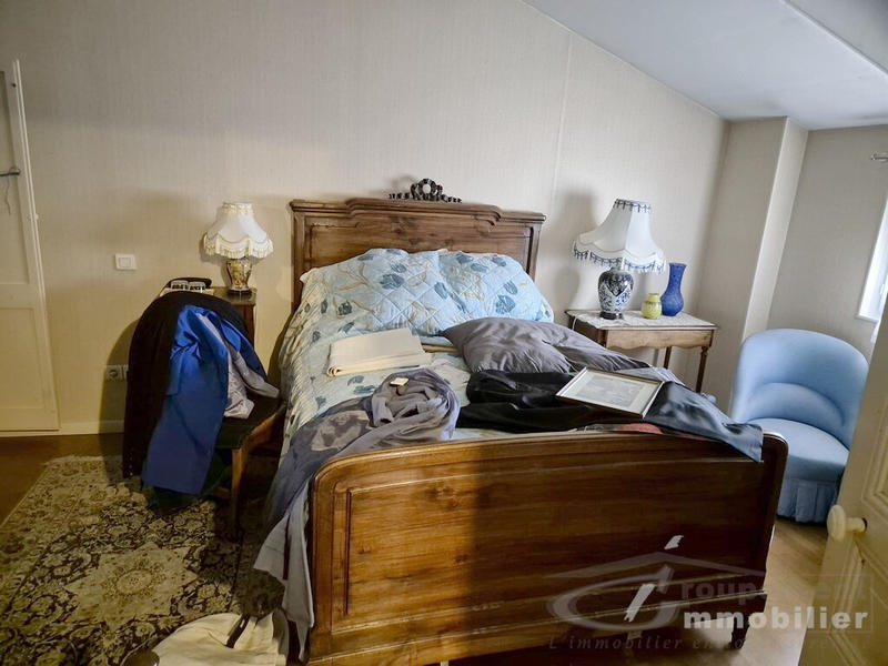 Maison - 179 m² - 8 pièces