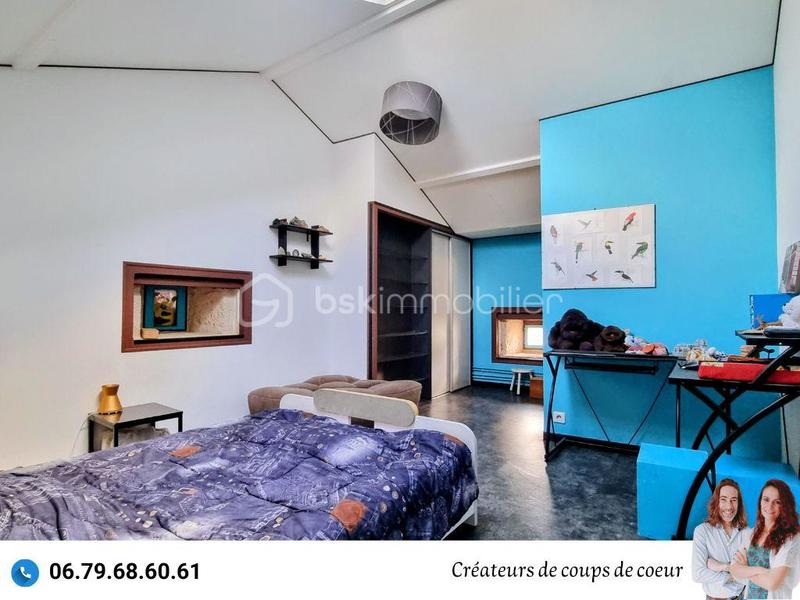 Maison en pierre - 234 m² - 7 pièces