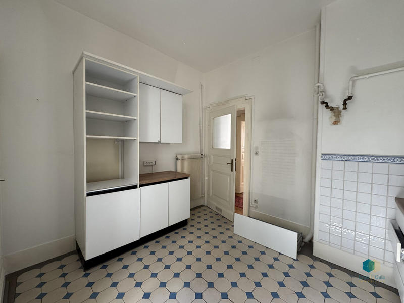 Appartement - 157 m² - 6 pièces