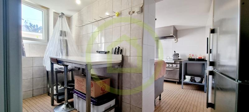 Local d'activités - 7 pièces