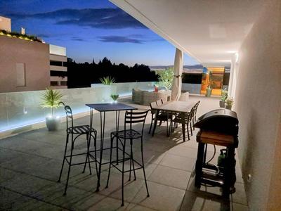 Appartement - 94 m² - 3 pièces