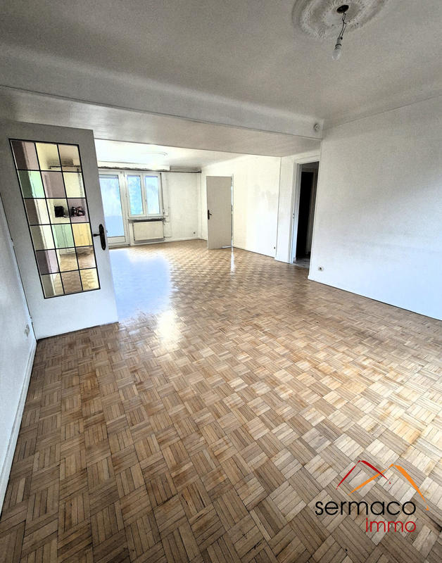 Appartement - 94 m² - 5 pièces