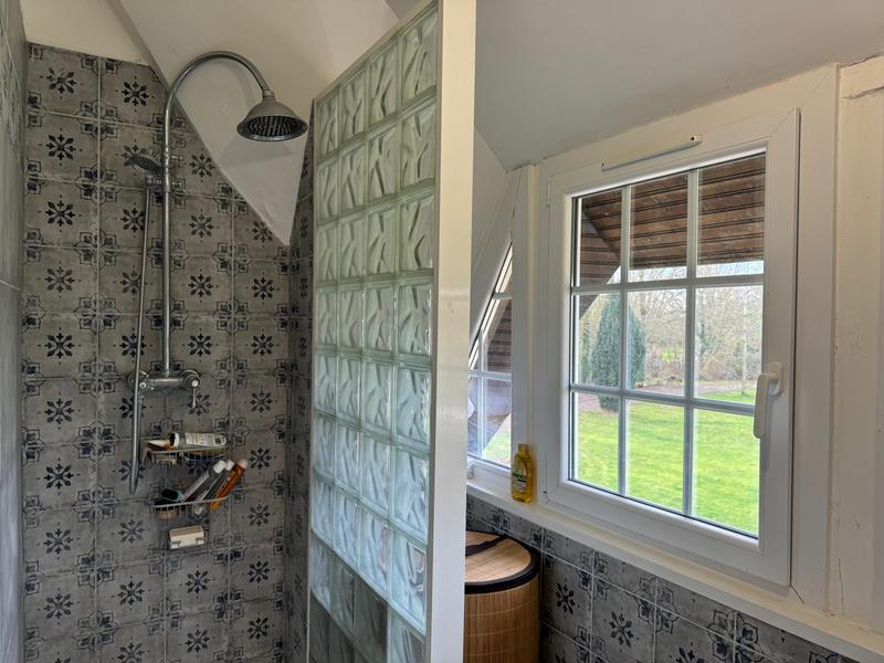 Maison - 210 m² - 8 pièces