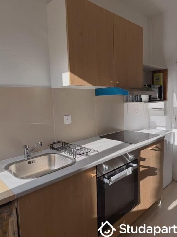 Studio - 28 m² - 3 pièces