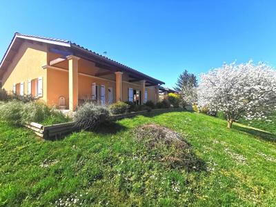 Maison - 110 m² - 4 pièces