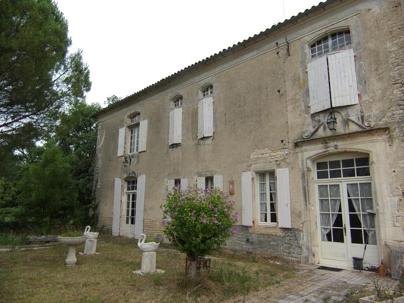 Maison ancienne - 164 m² - 8 pièces