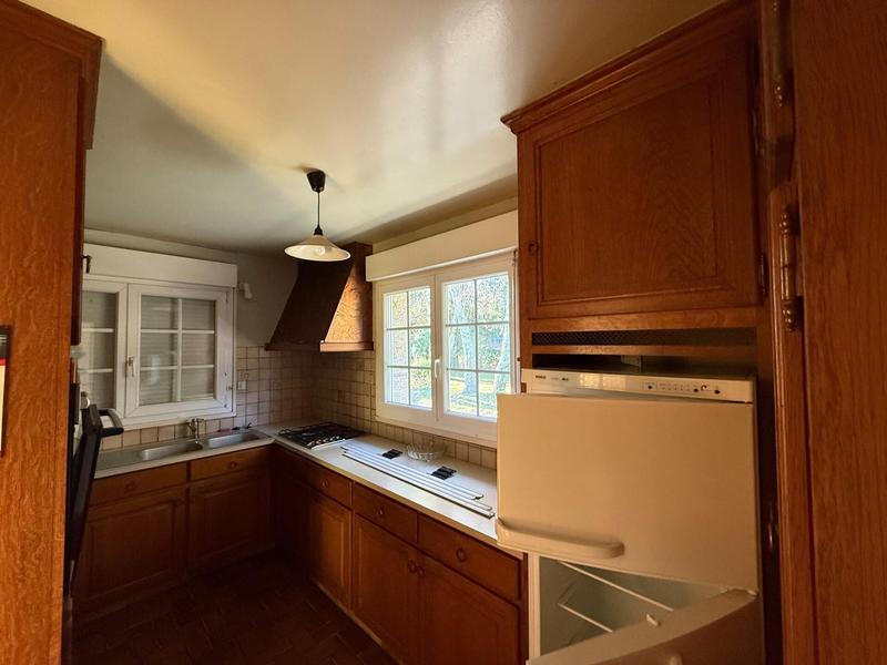 Maison - 180 m² - 8 pièces