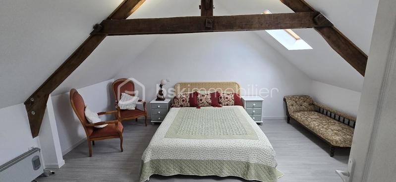 Maison - 244 m² - 9 pièces