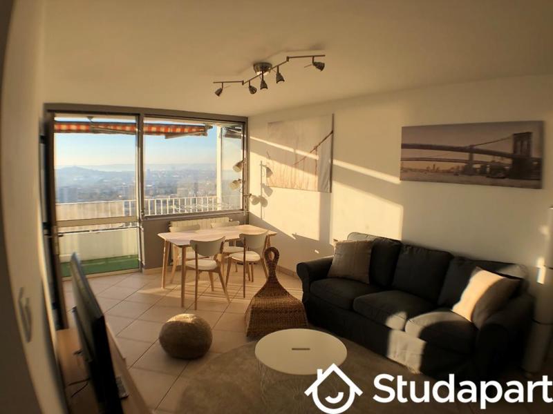 Chambre - 14 m² - 1 pièce