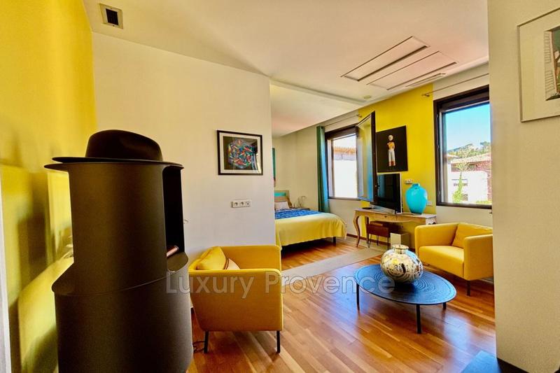 Appartement - 85 m² - 3 pièces