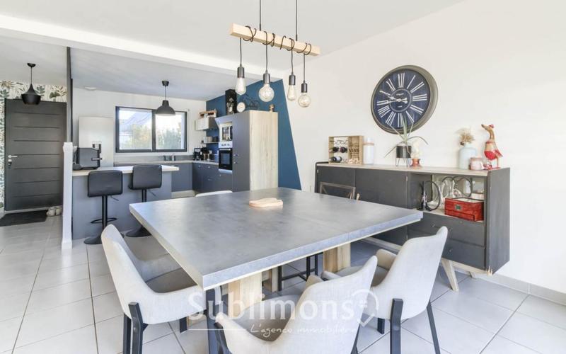 Maison - 100 m² - 4 pièces