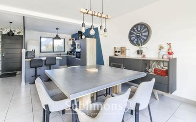 Maison - 100 m² - 4 pièces