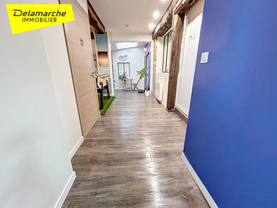 Local commercial - 289 m² - 10 pièces