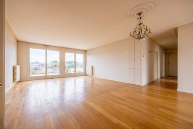 Appartement - 120 m² - 5 pièces