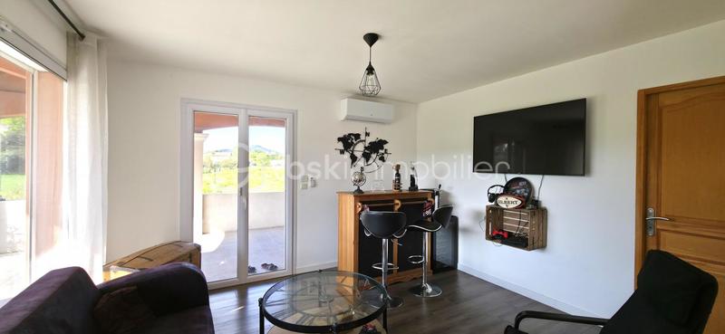 Maison - 192 m² - 9 pièces