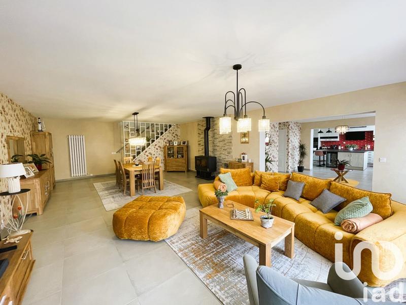 Maison - 255 m² - 6 pièces