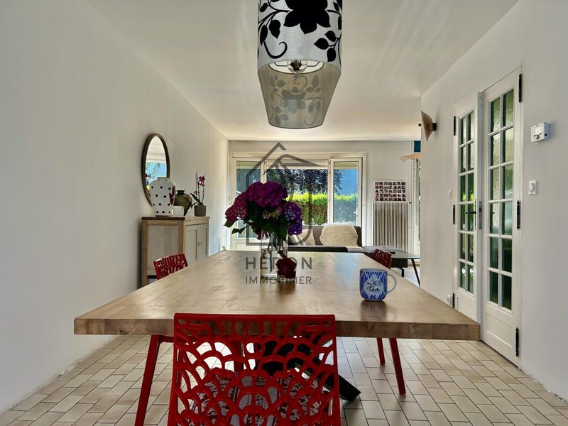 Maison - 93 m² - 4 pièces