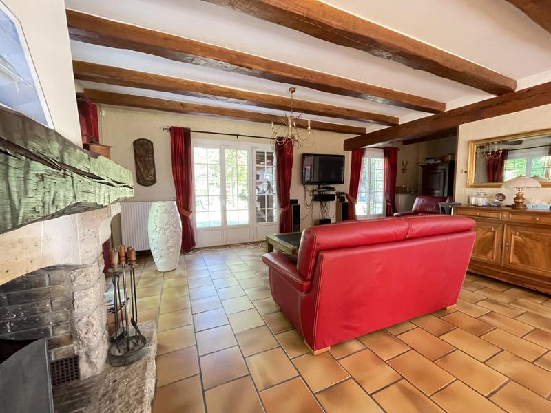 Maison traditionnelle - 220 m² - 7 pièces