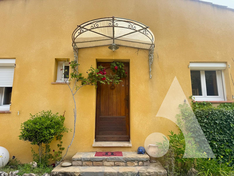 Maison - 180 m² - 5 pièces