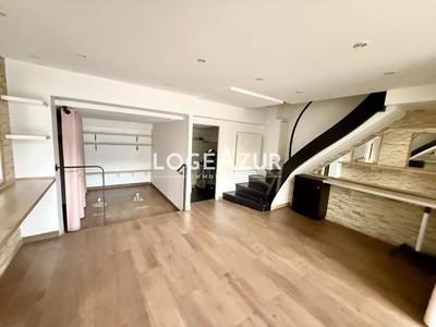 Local commercial - 57 m² - 3 pièces