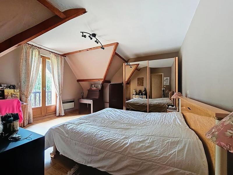 Maison - 182 m² - 6 pièces