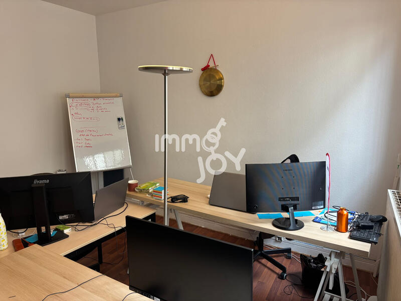 Bureau - 87 m²