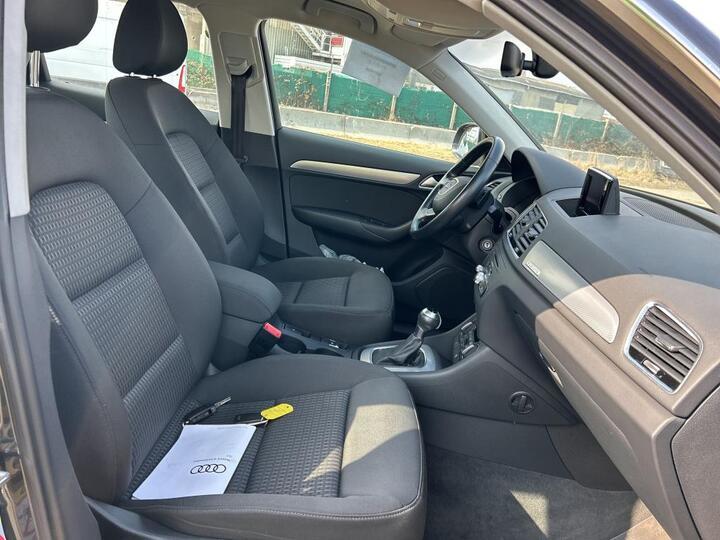 Audi Q3 (2) 2.0 Tdi 184 Business Line Quattro s tronic