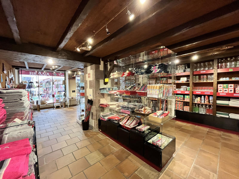 Local commercial - 61 m²