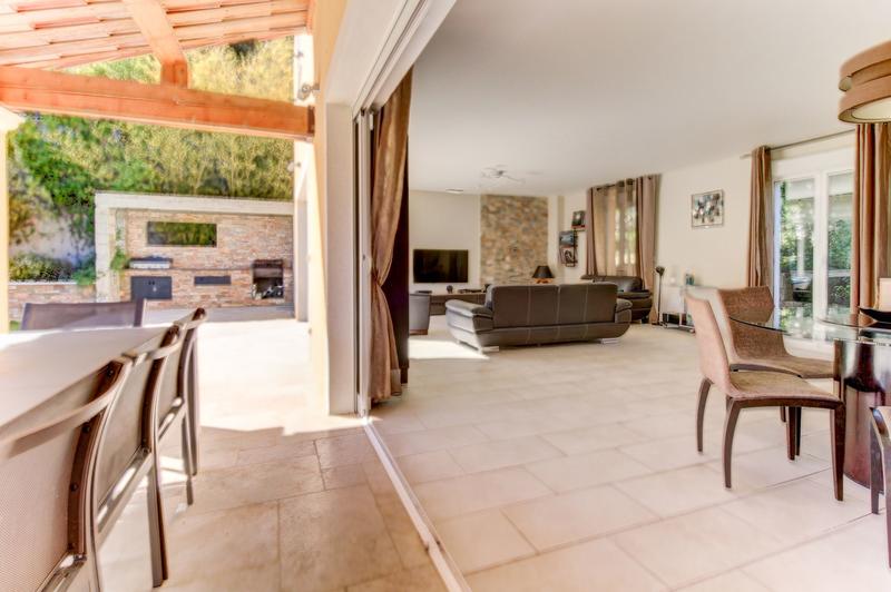 Maison - 175 m² - 6 pièces